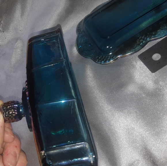 Carnival or Indiana Vintage Glass Butter Dish - Picture 4 of 9